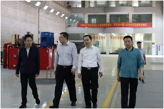 省國資委黨委委員、副主任毛育新帶隊(duì)赴湖南發(fā)展株洲航電分公司開展安全生產(chǎn)督查